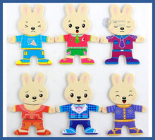 Carregar imagem no visualizador da galeria, Caixa Emoções Família Coelho - Kit De Madeira Interativo