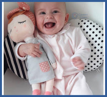 Carregar imagem no visualizador da galeria, Boneca Metoo Frutinhas 45cm - metoo frutinha 45cm Boneca