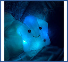 Carregar imagem no visualizador da galeria, Luminária Iinfantil De Pelúcia - Estrela Iluminada
