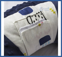 Carregar imagem no visualizador da galeria, Travesseiro De Pescoço No Cinto De Segurança Do Carro
